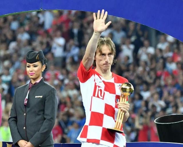 半场15分全场20+7+7，杨瀚森创个人最佳成绩，可球队加时输了