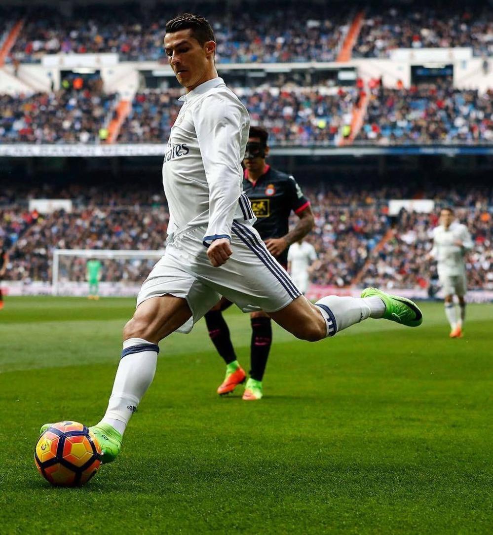 足球中超豪门再爆冷门，争冠格局突然大变