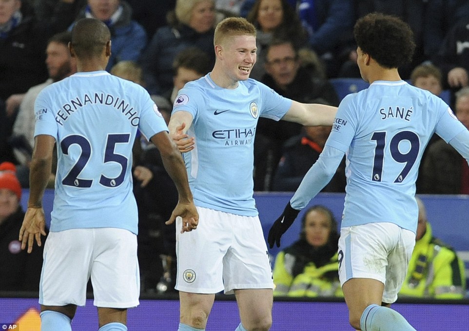 为庆祝美加墨世界杯，与刺客足球鞋融合设计的科8将进行复刻（致敬美加墨世界杯，融入刺客元素的科比8即将复刻）