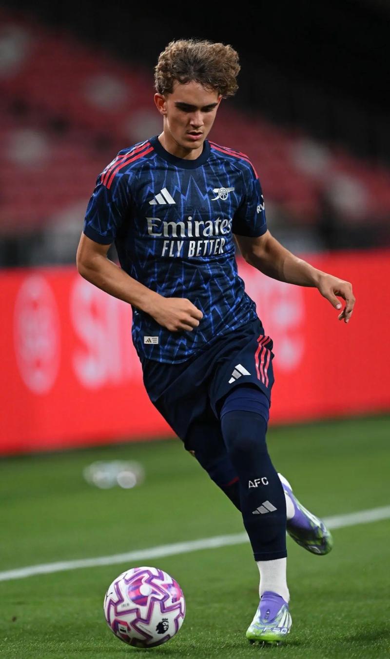 布拉格中场：很难找到枪手的弱点，若想进攻就不该担心被反击