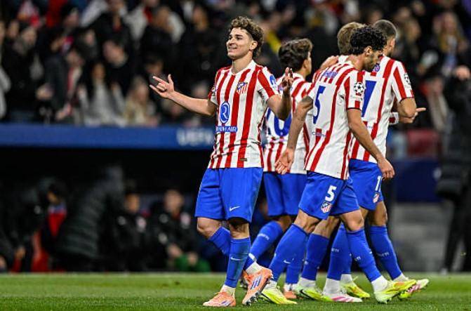 平均23.34岁，巴萨昨日首发阵容是队史近95年最年轻11人